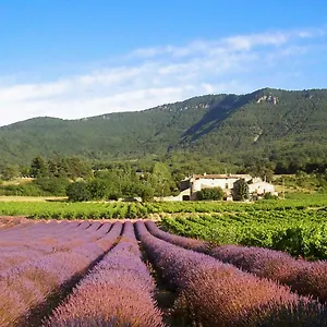 https://gites-du-chateau-dalencon.hotels-rhonealpes.com