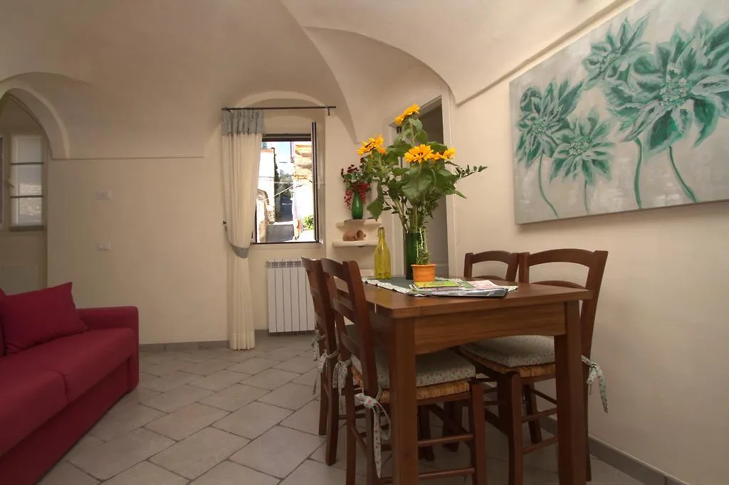 Apartment Appartamenti Chiarina Dolcedo